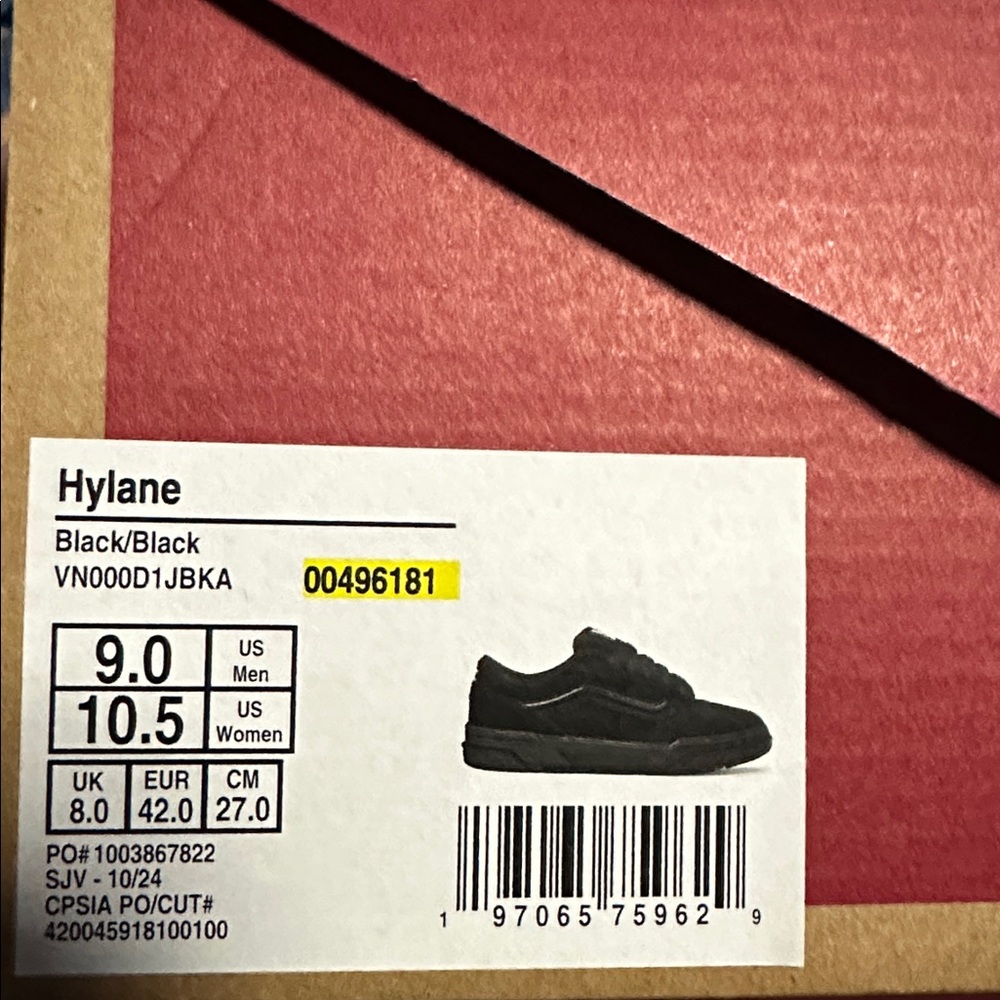 Vans - Picture 5 of 8